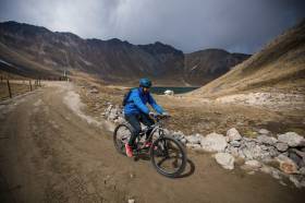 Explora en Bicicleta: Turismo Activo en Sitios Turísticos