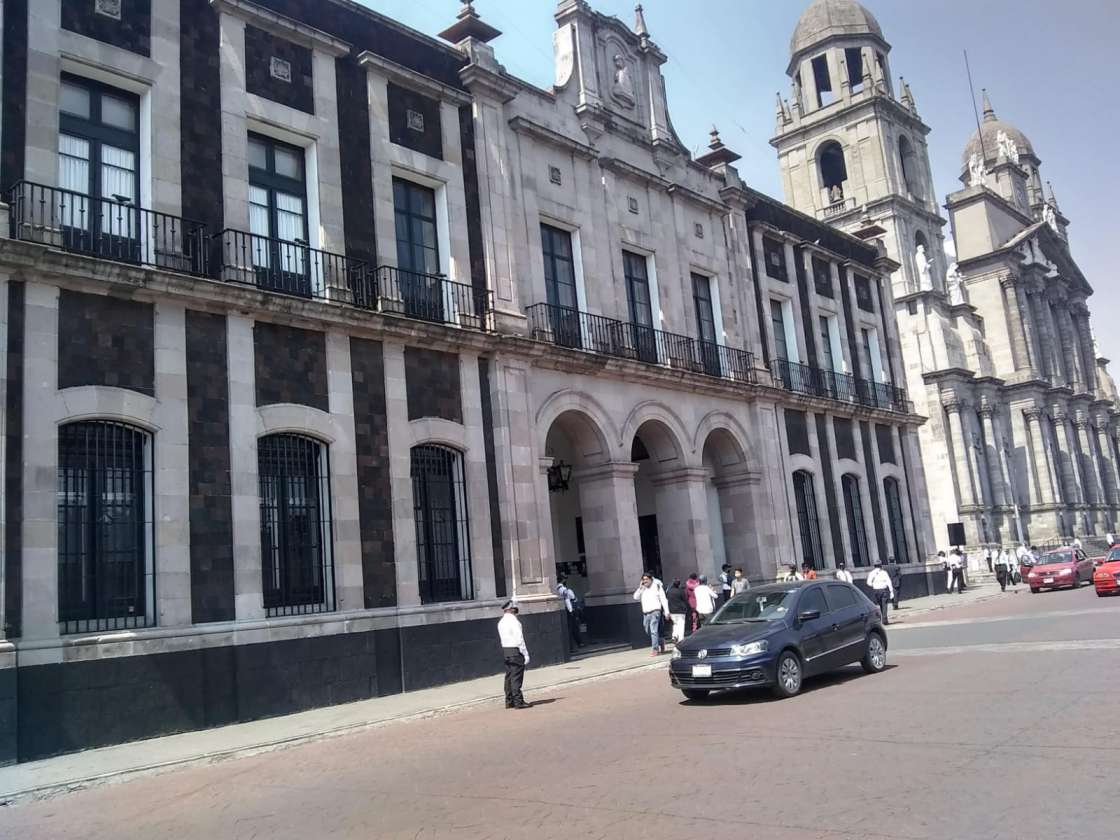 Prevén recorte de hasta 30% en nómina del ayuntamiento de Toluca en 2022