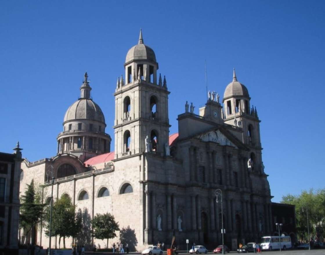 Arquidiócesis de Toluca dicta medidas preventivas ante incremento de casos de Covid-19 