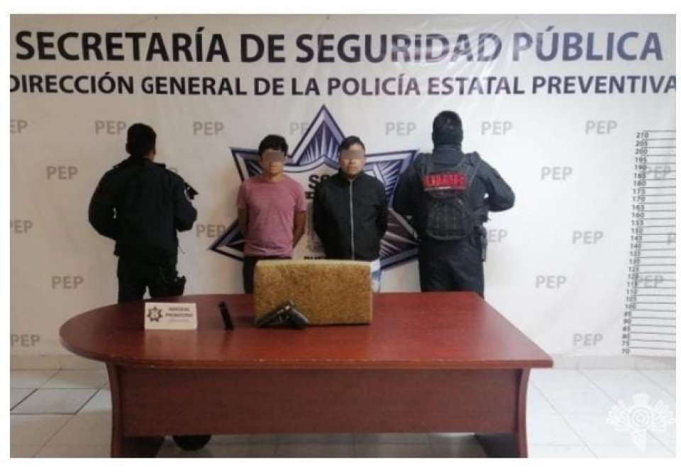 Captura Policía Estatal a presuntos vendedores de armas y droga.