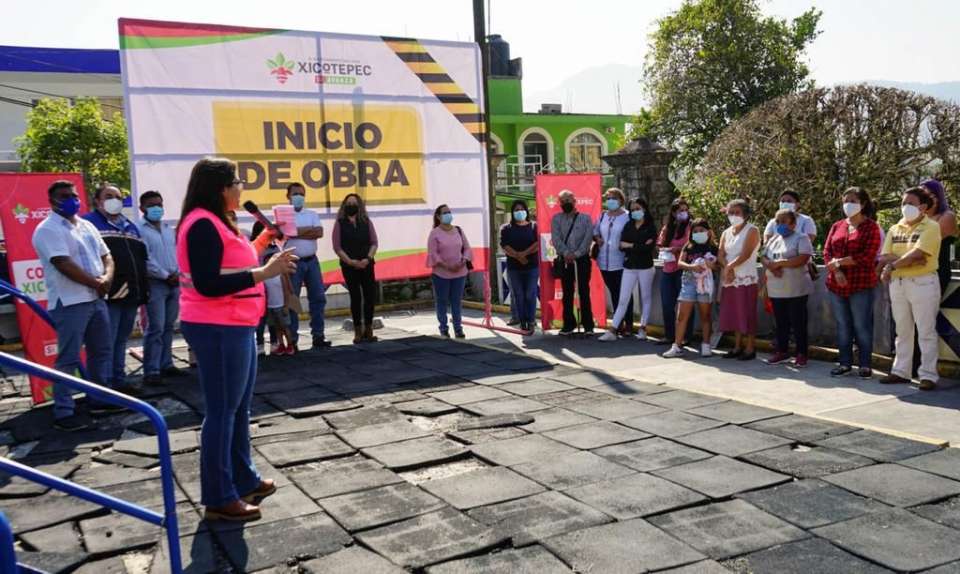 Inicia Lupita Vargas rehabilitación del parque San José.
