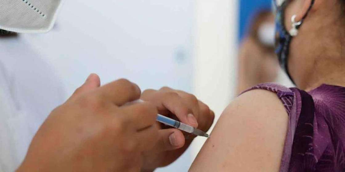 Vacunación en la capital para 50 y mujeres embarazadas